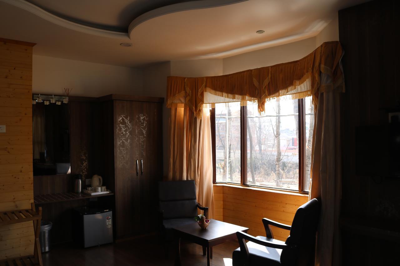 Mannat Resorts Srinagar  Luaran gambar