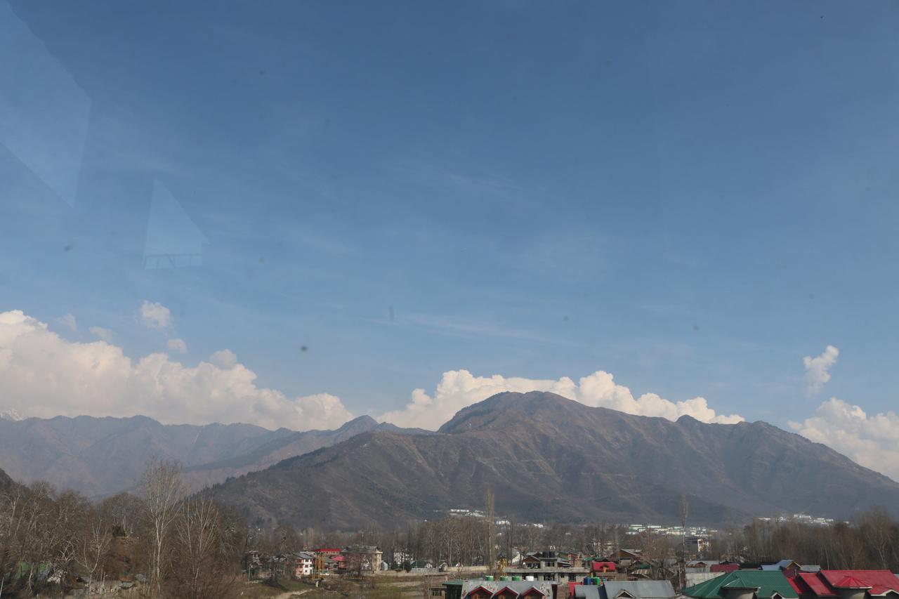 Mannat Resorts Srinagar  Luaran gambar